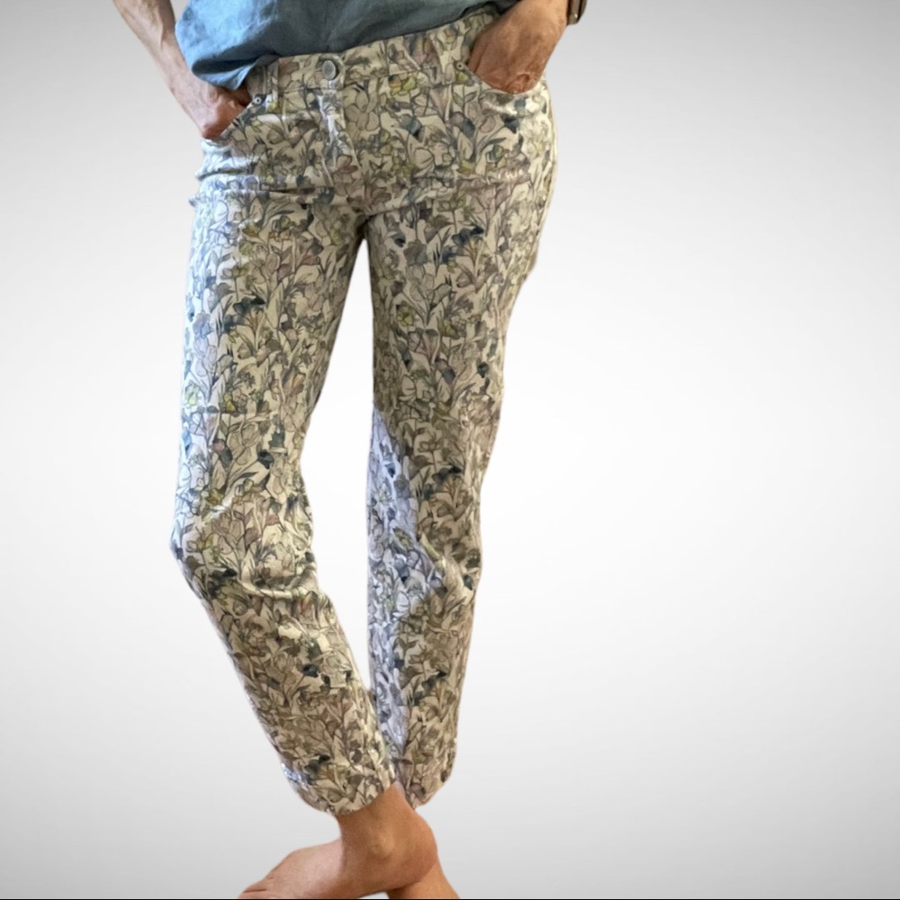 Toni Perfect Shape Blue/Pink/White Floral Denim 4